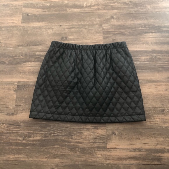 Black BCBG pleather skirt! - Picture 2 of 3